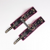 Черные кожаные оковы с розовой строчкой - Crazy Handmade - купить с доставкой в Балашихе