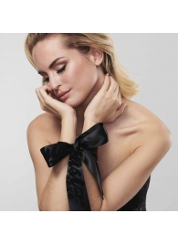 Черные ленты для связывания SILKY SENSUAL HANDCUFFS - Bijoux Indiscrets - купить с доставкой в Балашихе