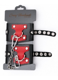 Черные наручники с красным декором и заклепками - Crazy Handmade - купить с доставкой в Балашихе