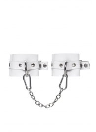 Белые мягкие кожаные оковы с люверсами - Pecado - купить с доставкой в Балашихе