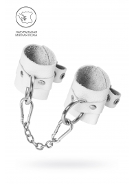 Белые мягкие кожаные наручники с люверсами - Pecado - купить с доставкой в Балашихе