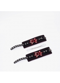 Черные кожаные наручники с красным декором и строчкой - Crazy Handmade - купить с доставкой в Балашихе