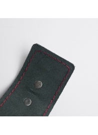 Черные кожаные наручники с красной строчкой - Crazy Handmade - купить с доставкой в Балашихе