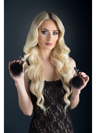 Зажимы для сосков с пухом FEATHERED NIPPLE CLAMPS - Blush Novelties - купить с доставкой в Балашихе
