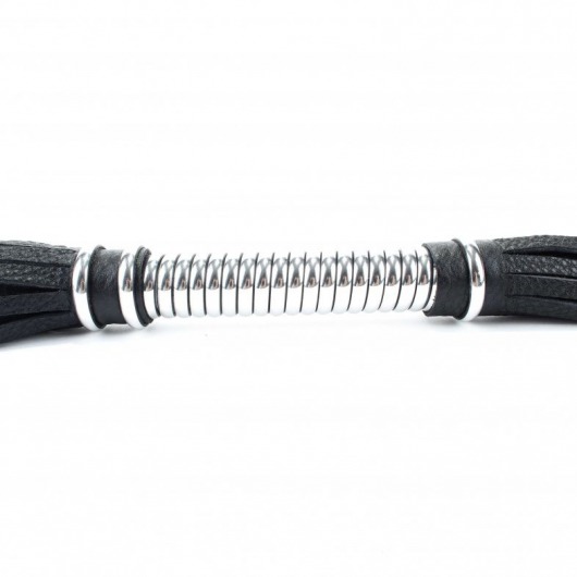 Черная длинная плеть с серебристой ручкой - 56 см. - БДСМ Арсенал - купить с доставкой в Балашихе