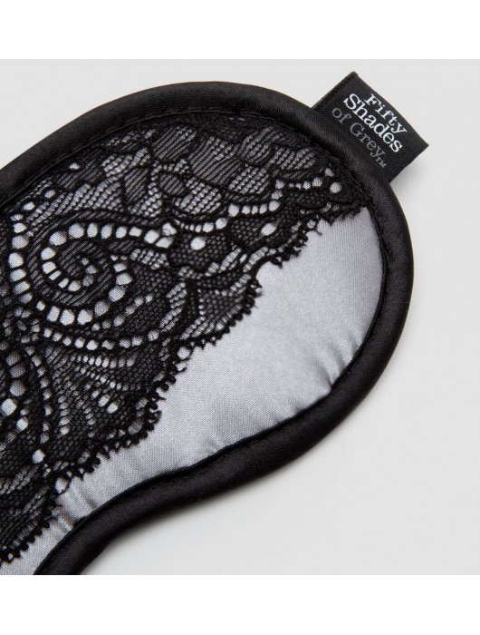 Атласная маска с кружевом Play Nice - Fifty Shades of Grey - купить с доставкой в Балашихе