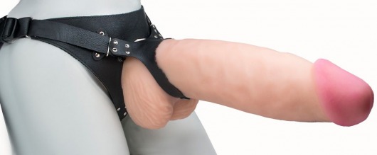 Телесный реалистичный фаллоимитатор на черных трусиках Real Big Strap-On - 34,5 см. - LOVETOY (А-Полимер) - купить с доставкой в Балашихе