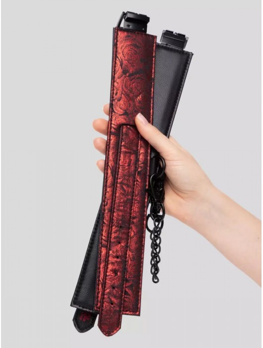 Красно-черные оковы Reversible Faux Leather Ankle Cuffs - Fifty Shades of Grey - купить с доставкой в Балашихе