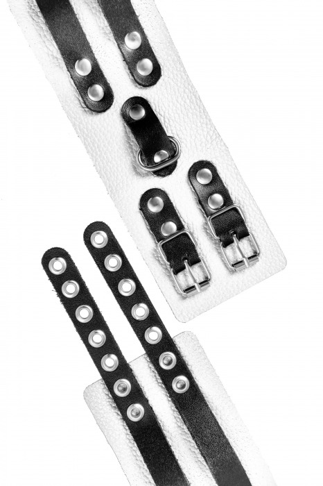 Бело-черные оковы с двумя ремешками и люверсами - Pecado - купить с доставкой в Балашихе